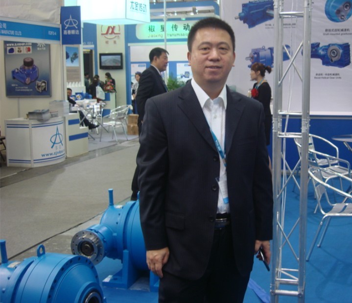 ��܊����(j��ng)����չ��(hu��)�F(xi��n)��